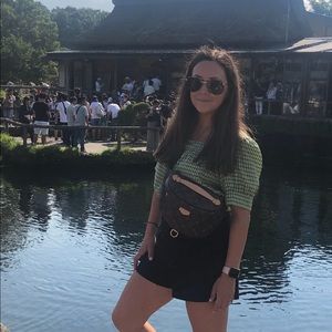 Meet your Posher, Amy